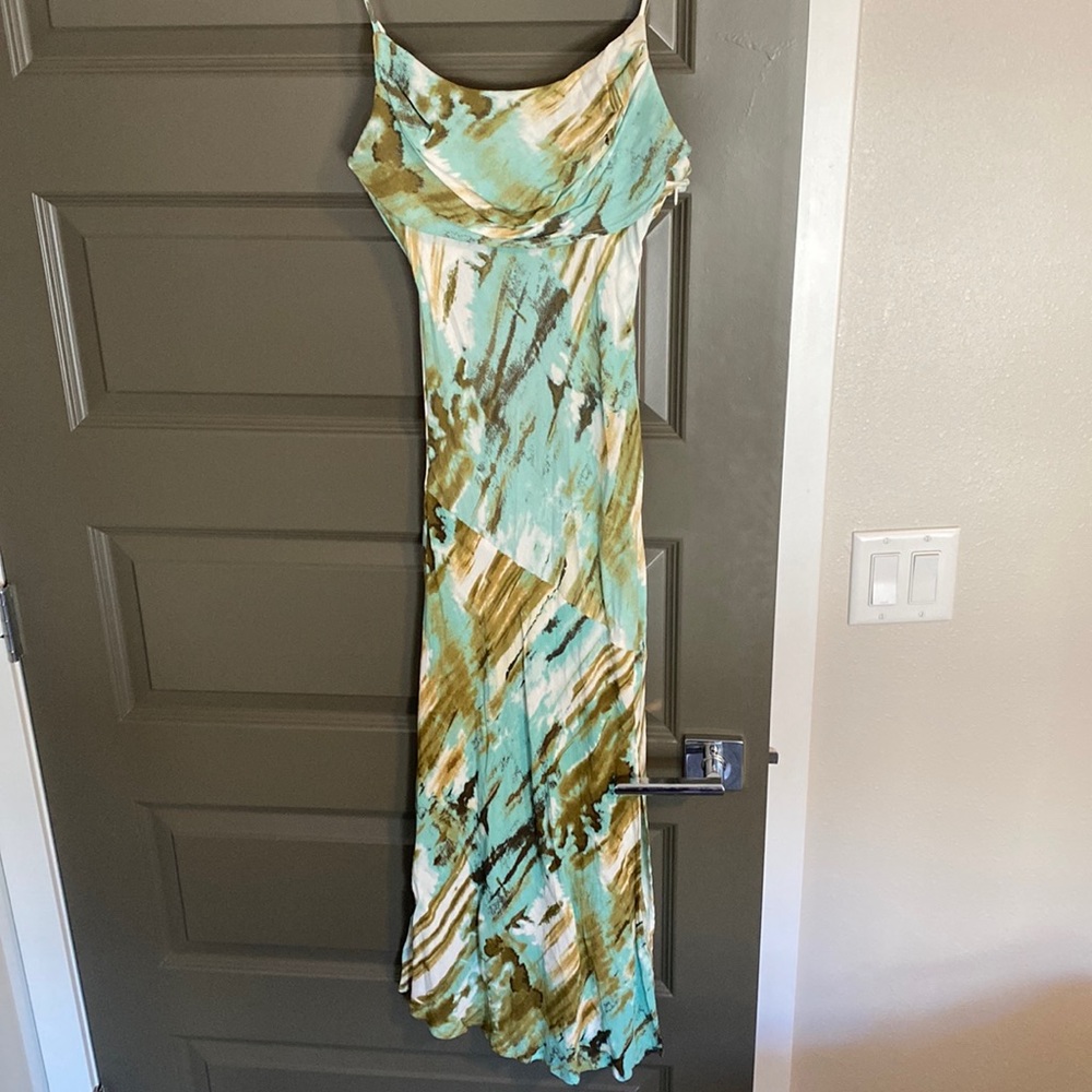 Cute dress!!